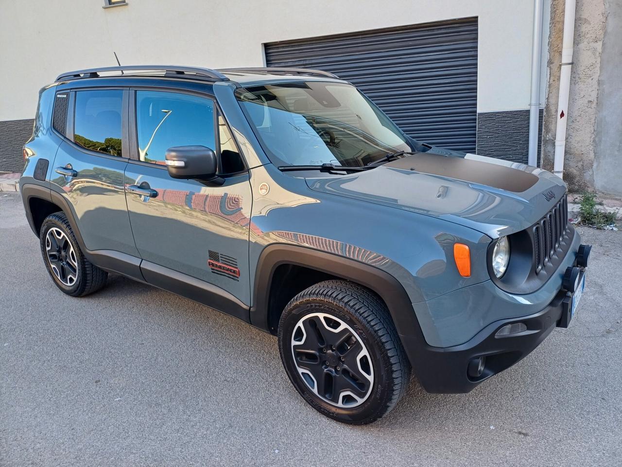 Jeep Renegade 2.0 Mjt 170CV 4WD Active Drive Low Trailhawk