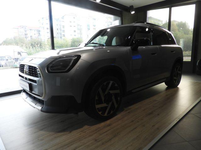 MINI Mini C Favoured Countryman