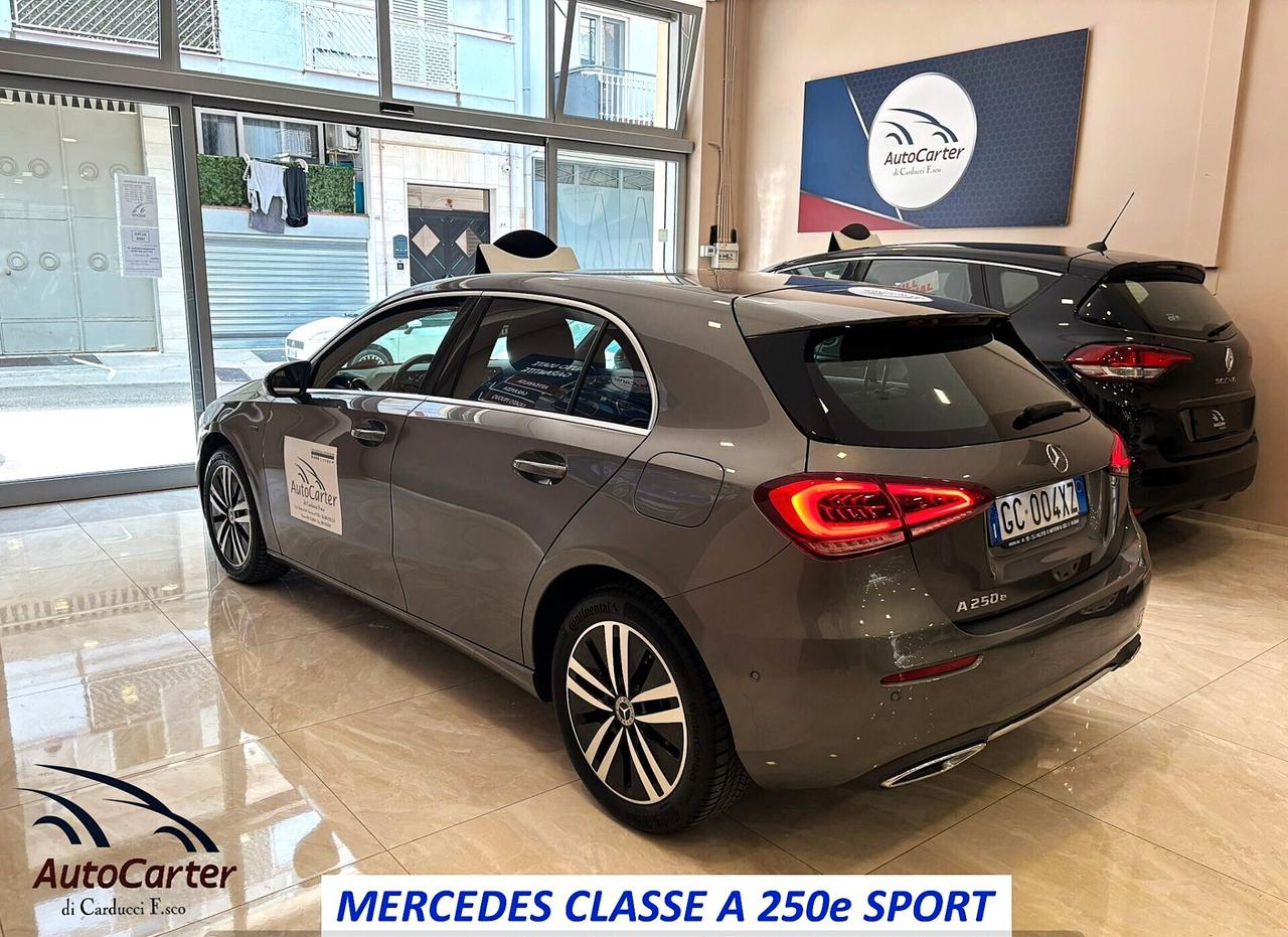 Mercedes A 250e Hybrid Sport Edition** 82mila km**