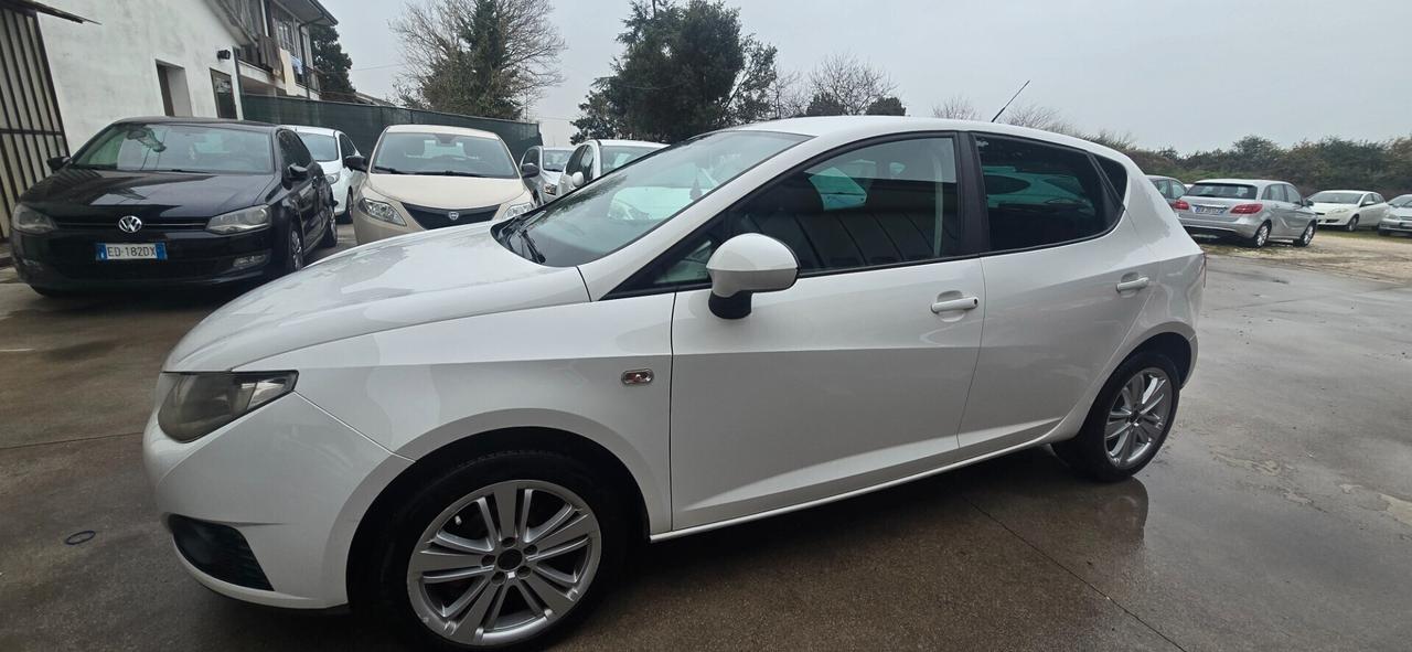 Seat Ibiza 1.2 70 CV 5p. Vendo con.passagio conpreso occasione più revisione x2 anni