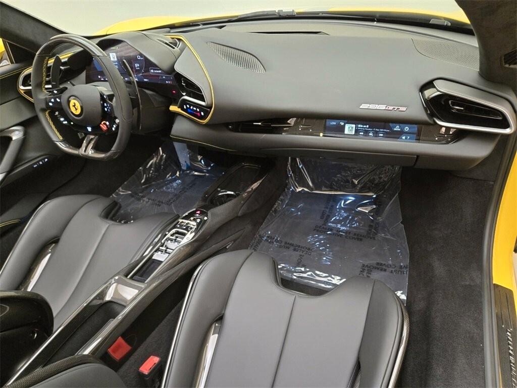 Ferrari 296 GTS ASSETTO FIORANO NOLEGGIO LUNGO TERMINE - LEASING FULL INCLUSIVE
