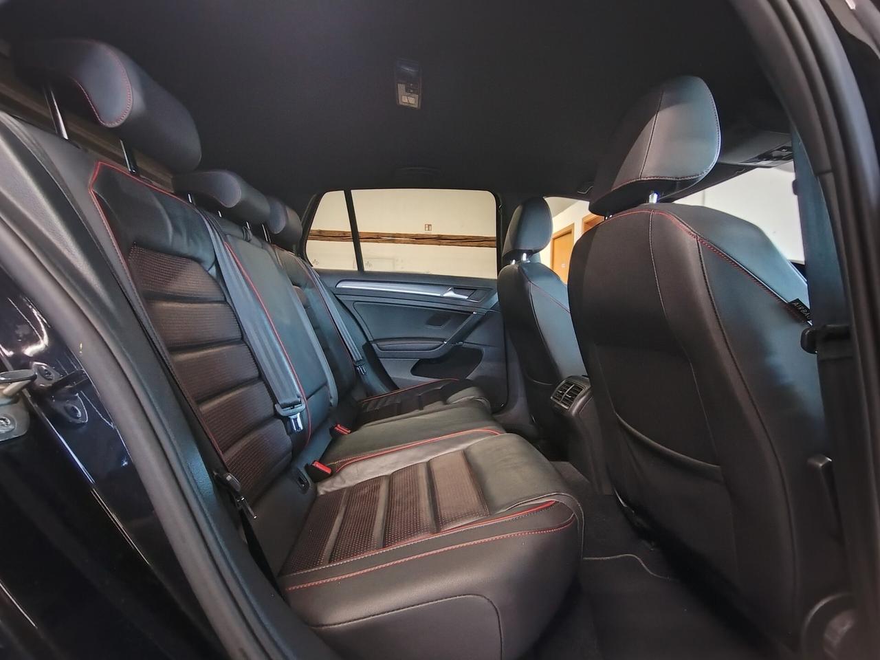 Volkswagen Golf GTI Performance 2.0 245 CV TSI DSG 5p. BMT