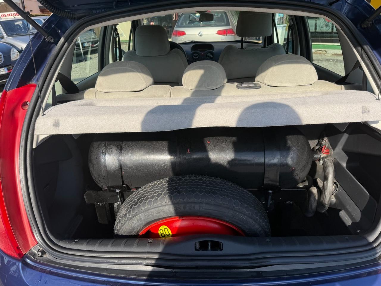 Citroen C3 1.4 B/Metano Ok Neopatentati