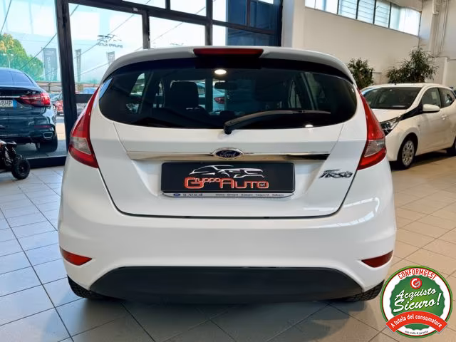 FORD Fiesta 1.2 82CV 5p. Titanium *NEOPATENTATI*