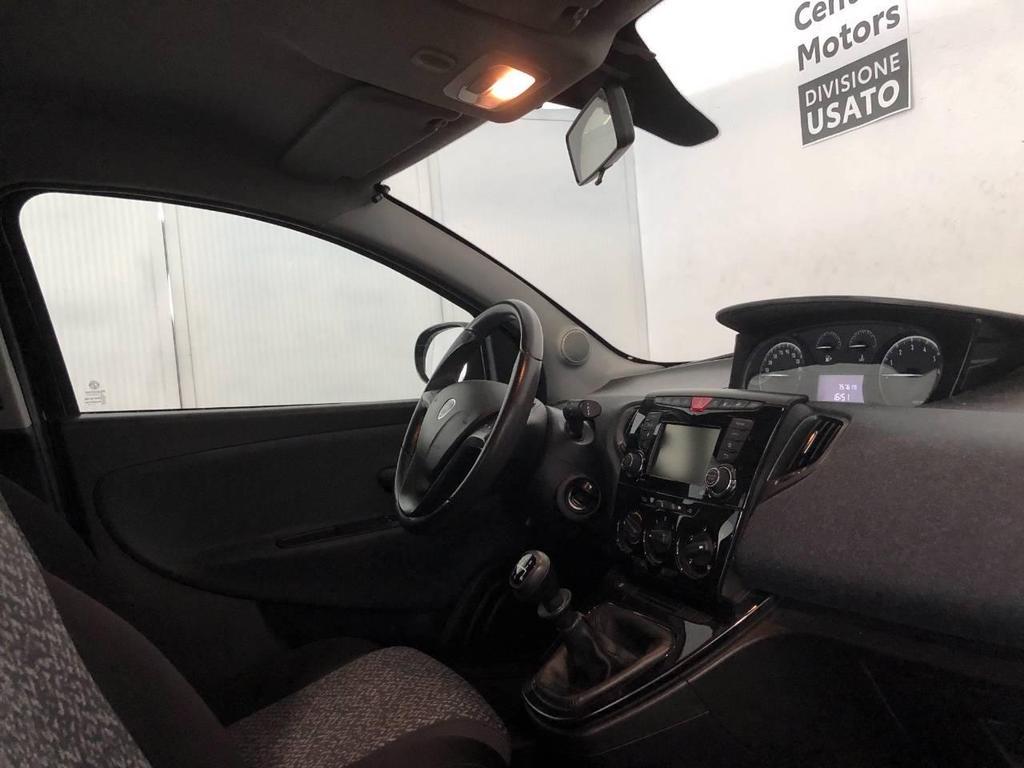 Lancia Ypsilon 5 Porte 1.2 Ecochic Silver