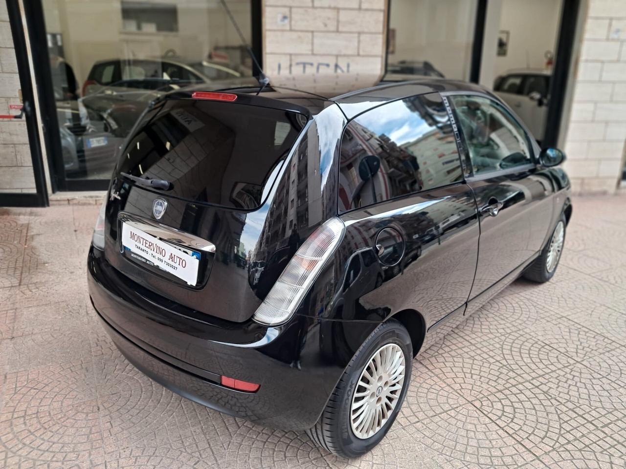 Lancia Ypsilon 1.3 MJT 75 CV MomoDesign-Euro4690