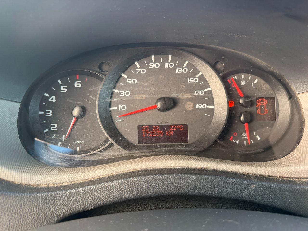 Nissan NV400 35 2.3 dCi PL-TA Furgone