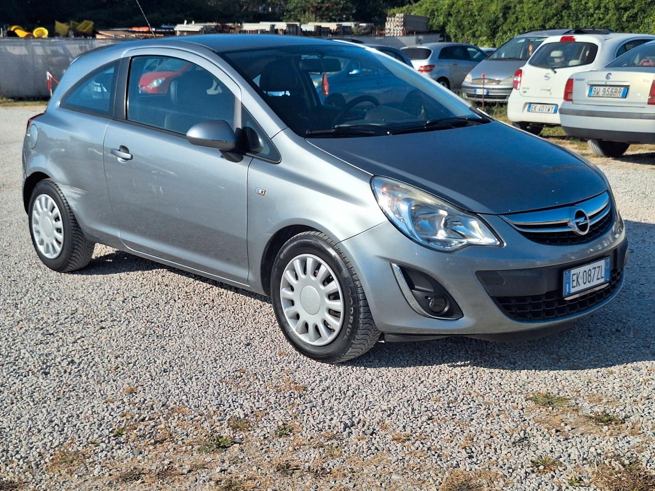 Opel Corsa 2013 1.2 85CV 3 porte GPL €5 24/25€ FA 450KM OCCASIONE