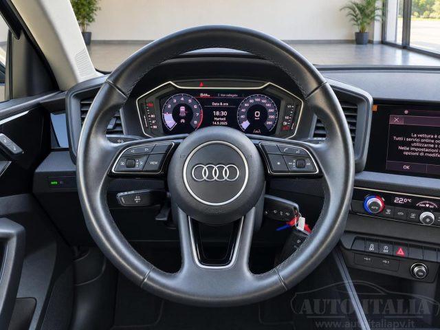 AUDI A1 SPB 25 TFSI Identity Black