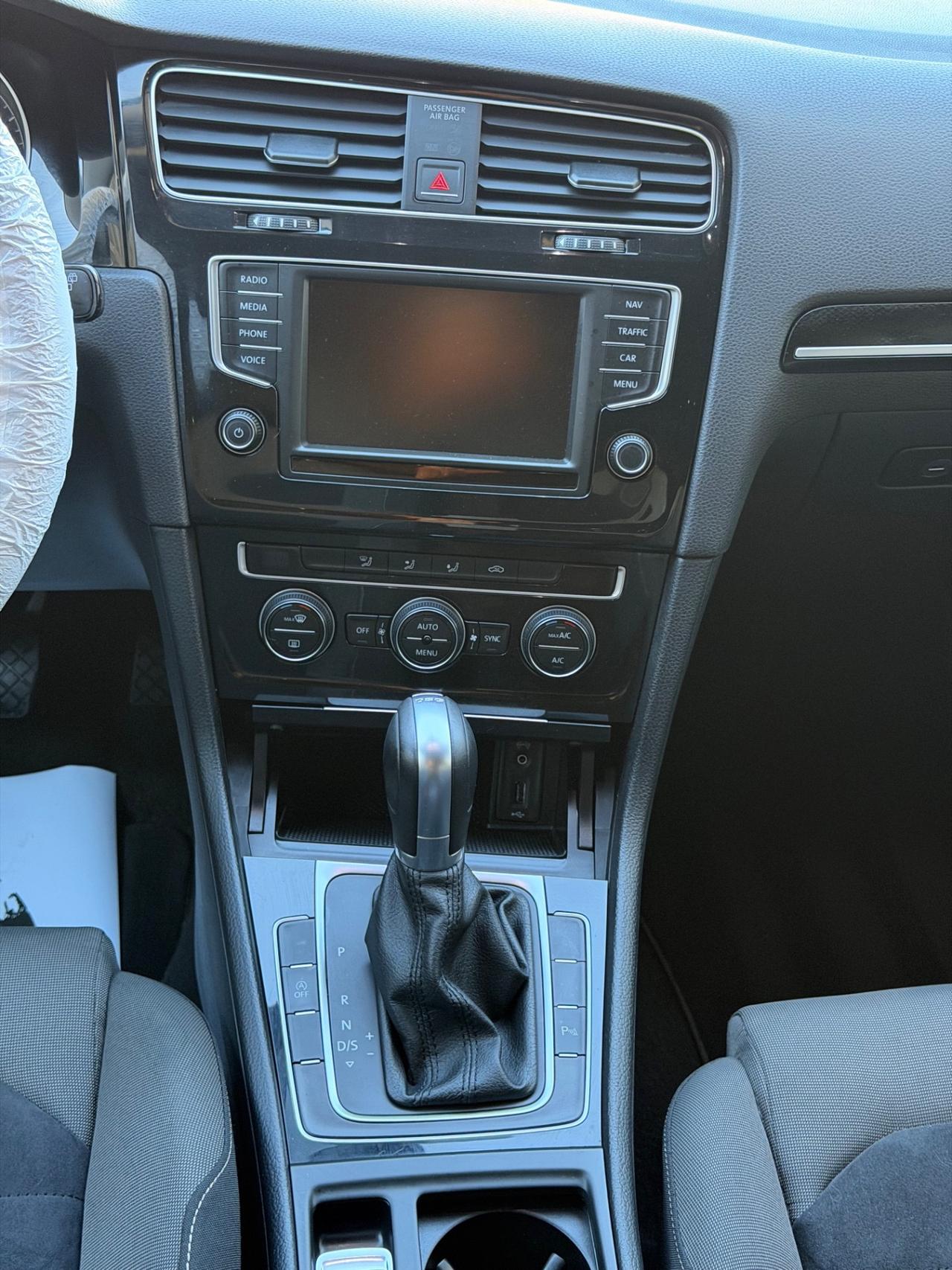 Volkswagen Golf 2.0 TDI DSG 5p. Highline BlueMotion Technology