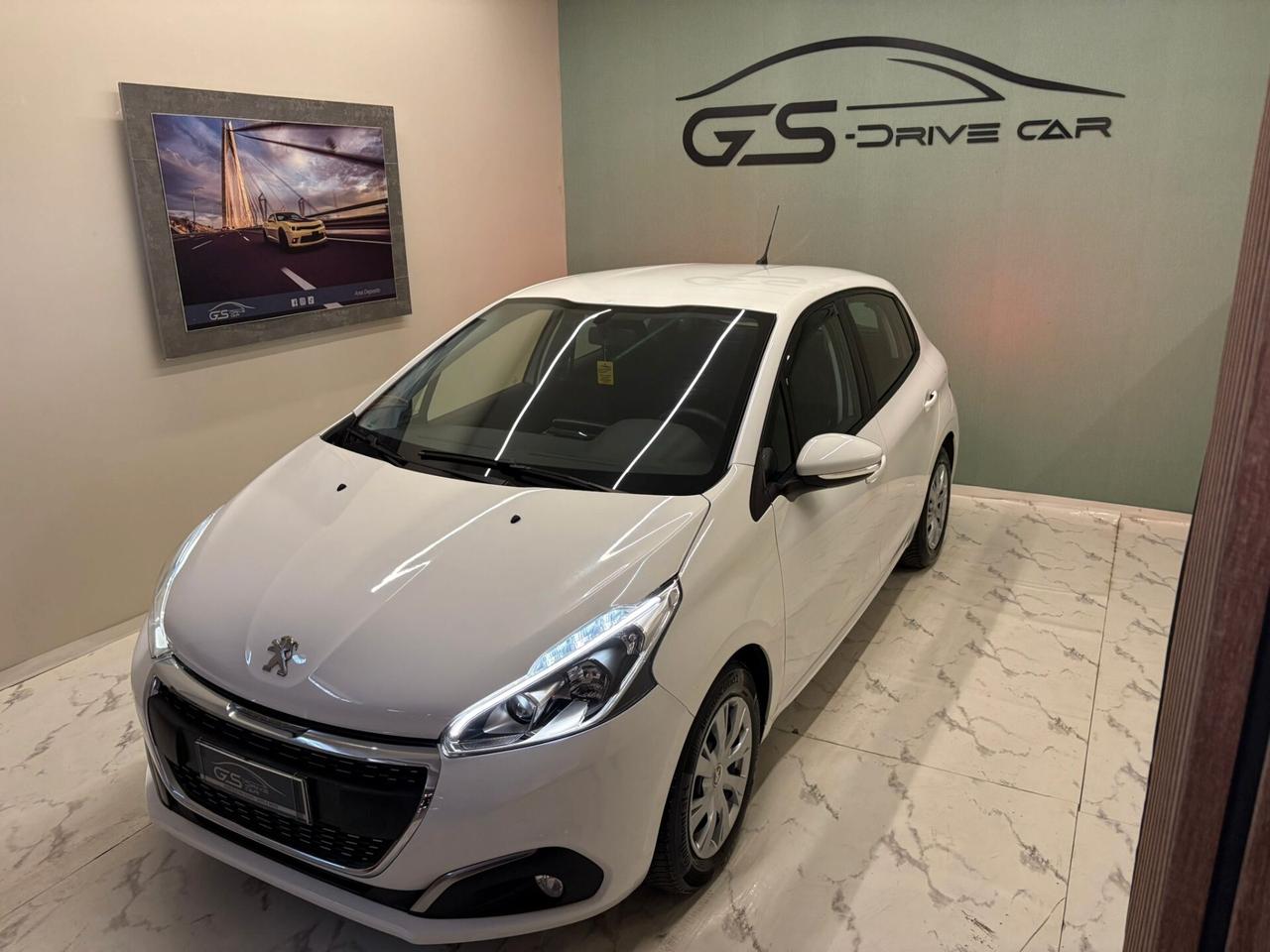 Peugeot 208 1200cc 82cv allestimento Active