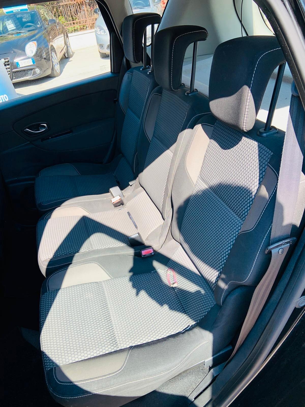 Renault Scenic xmod croos 1.5;Diesel 110cv