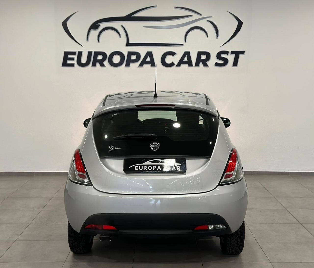 Lancia Ypsilon 1.2 69 CV 5 porte Gold