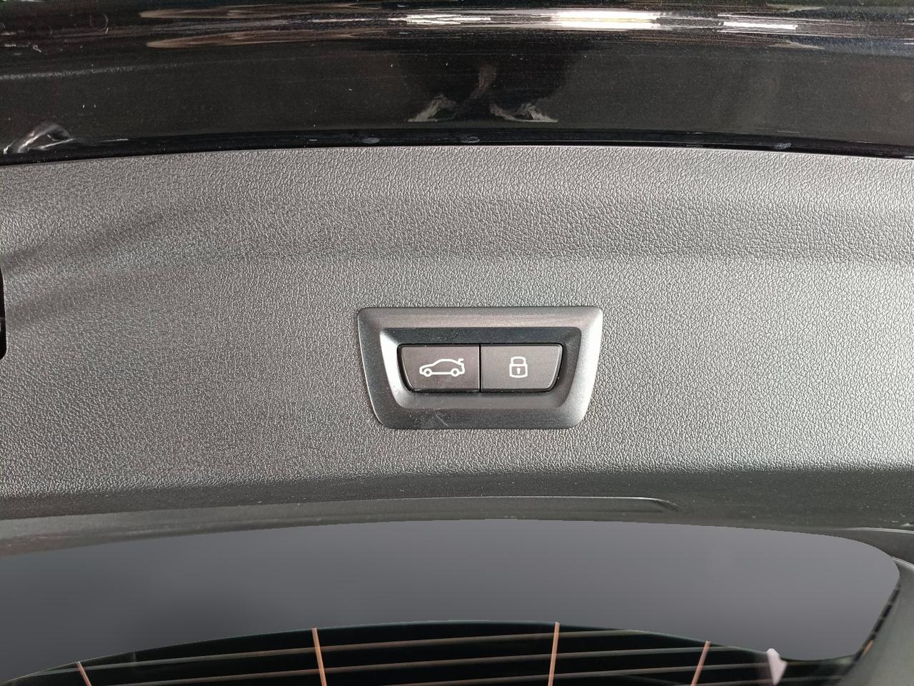 BMW Serie 1 F70 - 120d 48V MSport auto