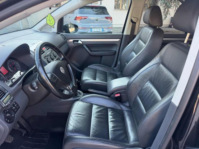 VOLKSWAGEN Touran 7posti 1.4 16V TSI 150CV Highline Ecofuel