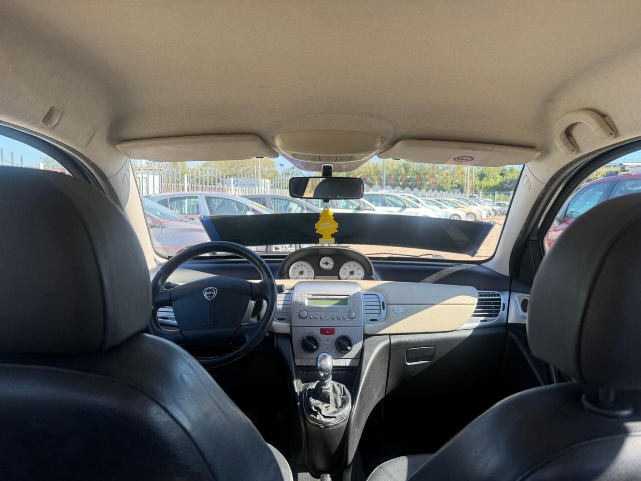 Lancia Ypsilon 1.2 69 CV Argento