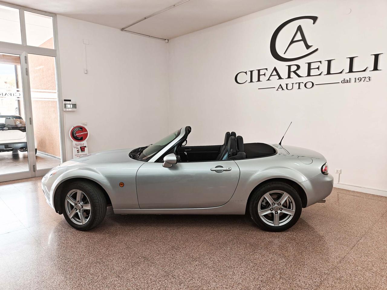 Mazda MX-5 Roadster 1.8L Wind