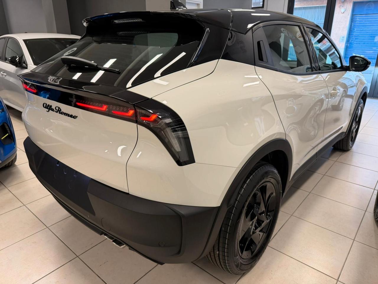 Alfa Romeo Junior 1.2 145 CV Hybrid eDCT6 RATE DA 260 AL MES