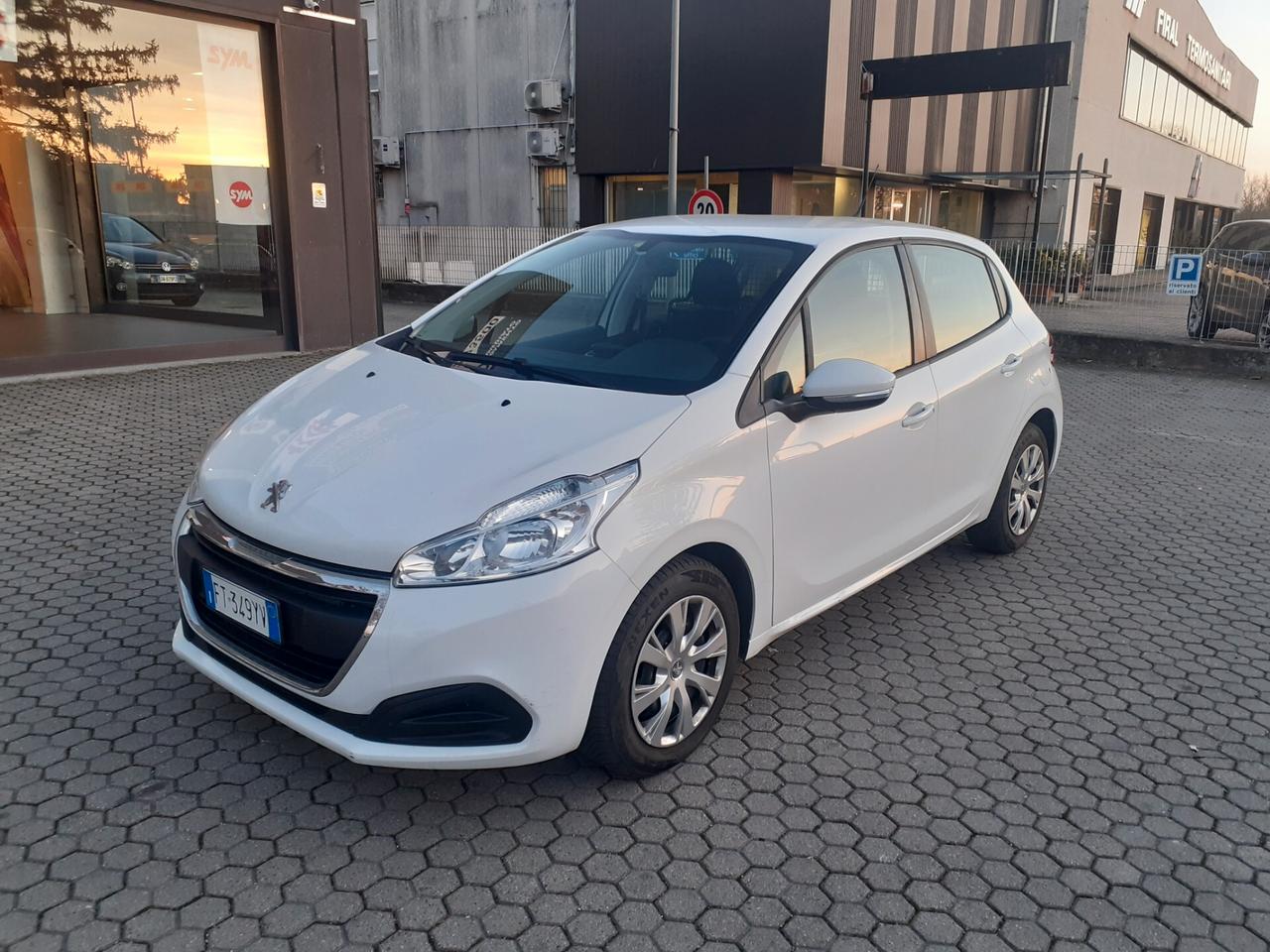 PEEUGEOT 208 AUTOCARRO 2 POSTI