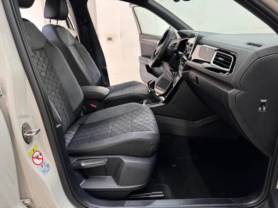 Volkswagen T-Roc 1.0 TSI R-Line 2023