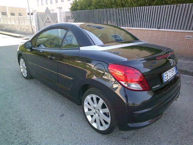 PEUGEOT 207 1.6 8V HDi 112CV CC Féline