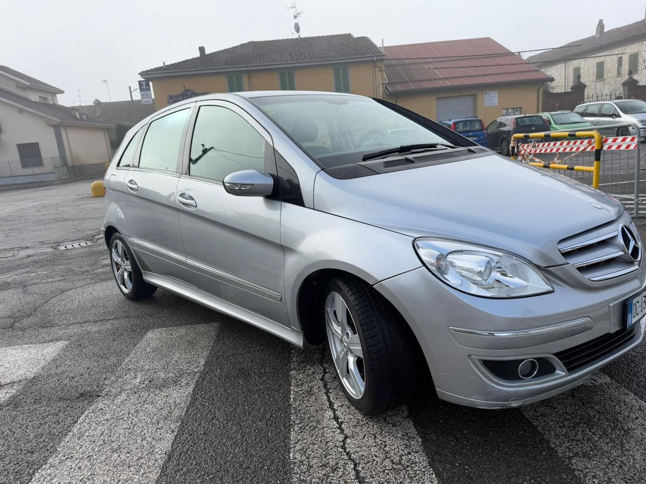 MERCEDES BENZ B200 CDI