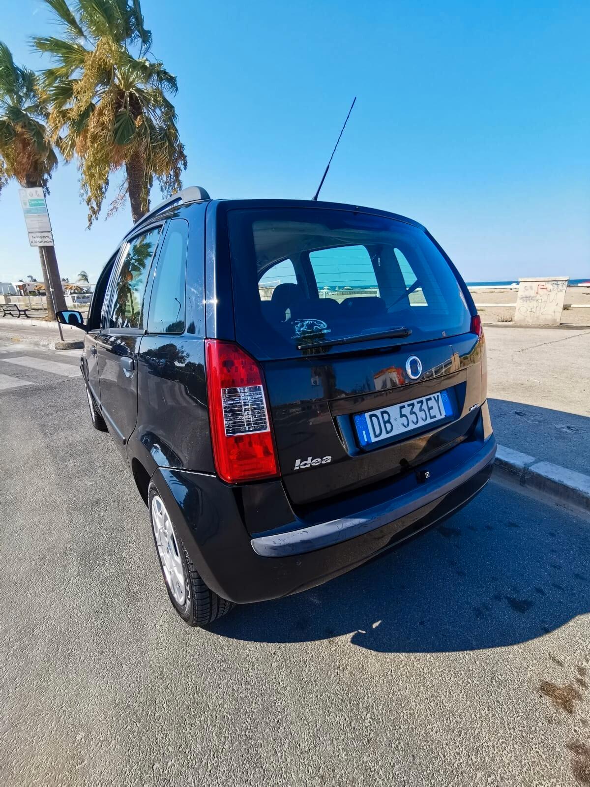 Fiat Idea 1.3 Multijet 16V Active autom.