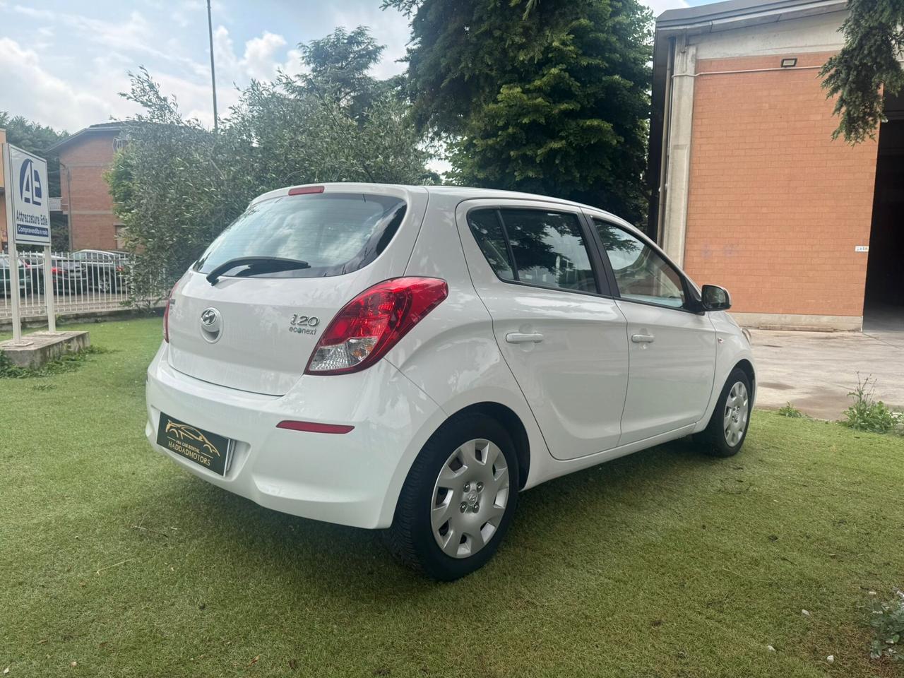 Hyundai i20 1.2 5p. Econext Sound Edition