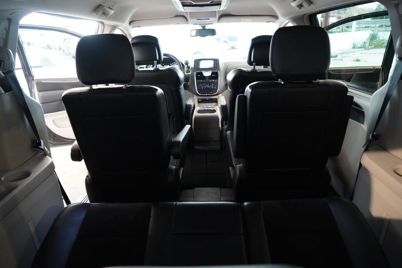 Lancia Voyager 2.8 Turbodiesel Platinum 177 CV