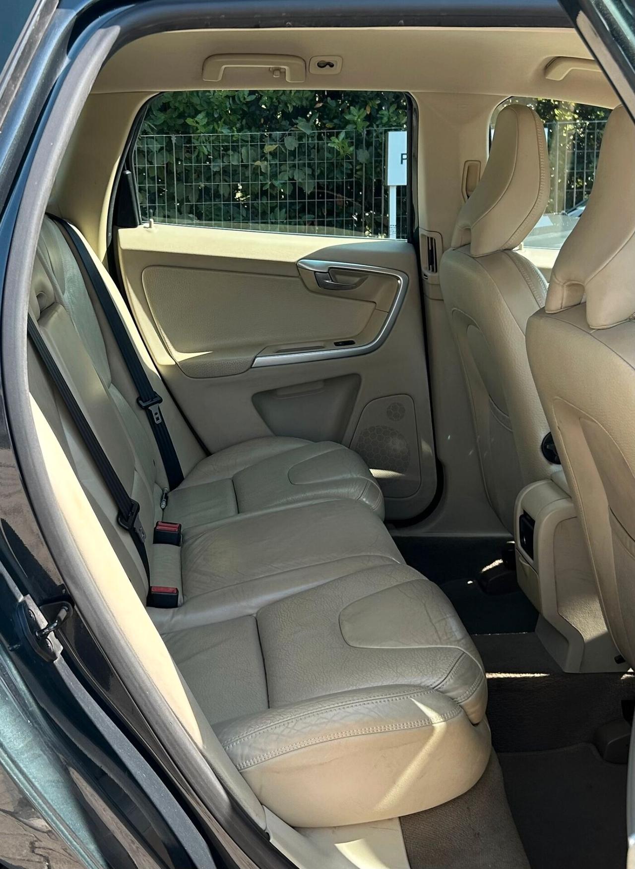 Volvo XC 60 XC60 D5 AWD Kinetic