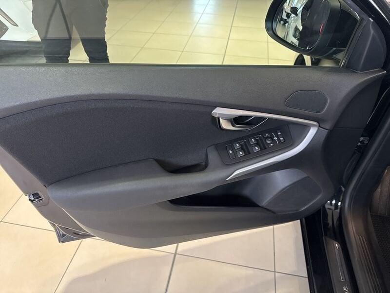 Volvo V40 D2 Geartronic Business Plus