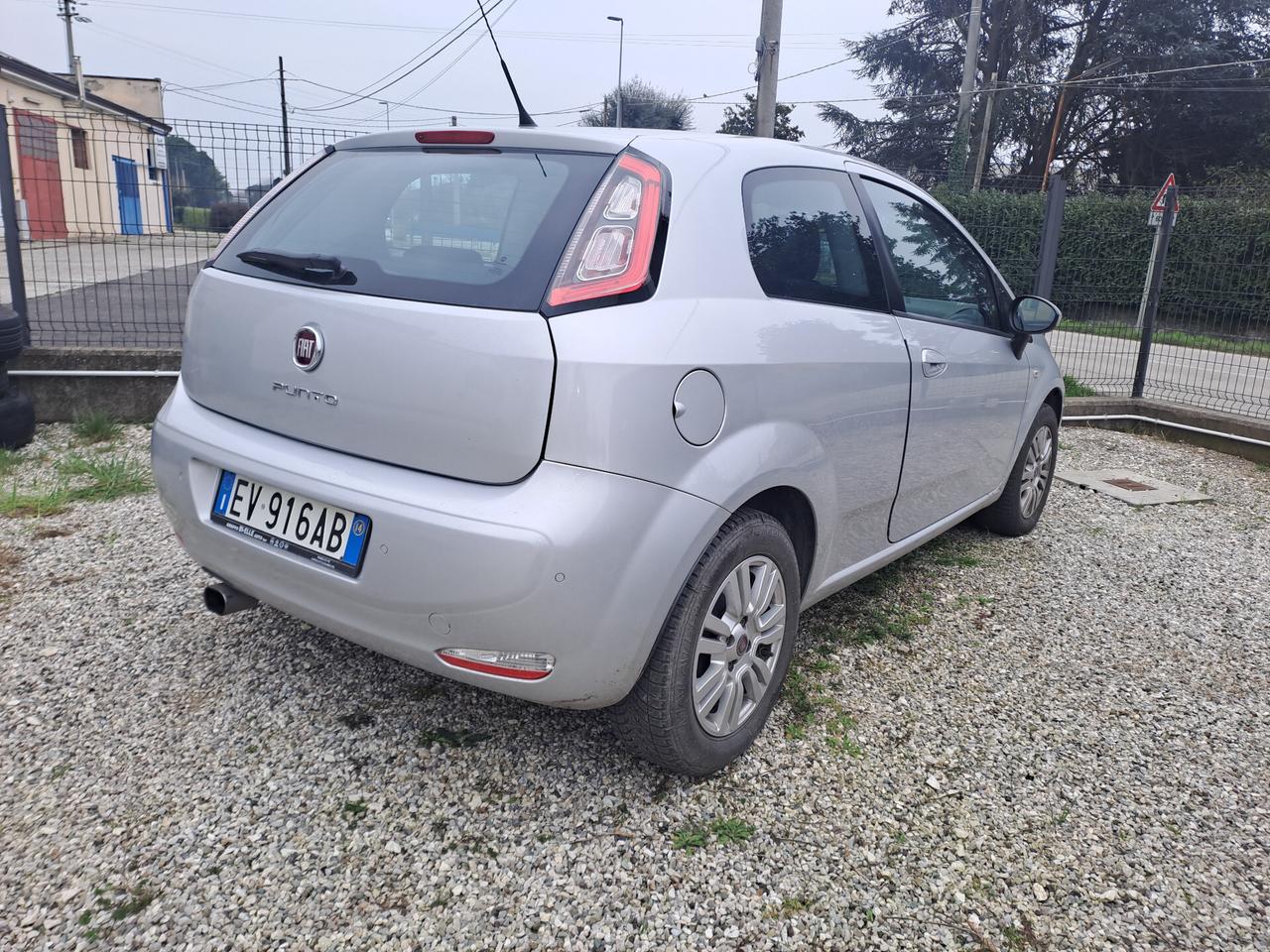 Fiat Punto 1.2 8V 3 porte Lounge -2014