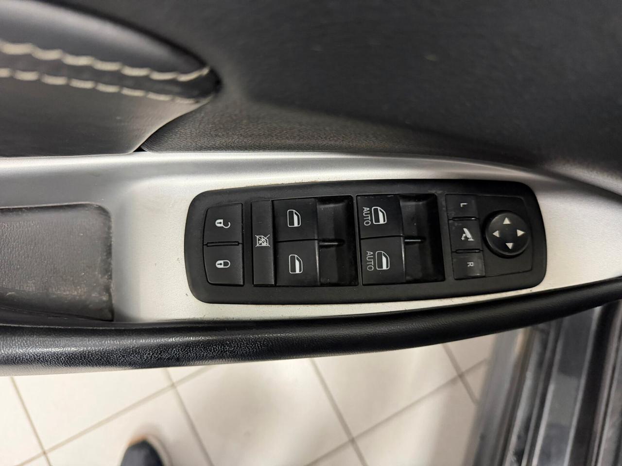 Fiat Freemont 2.0 MJT 7 POSTI FULL 2012