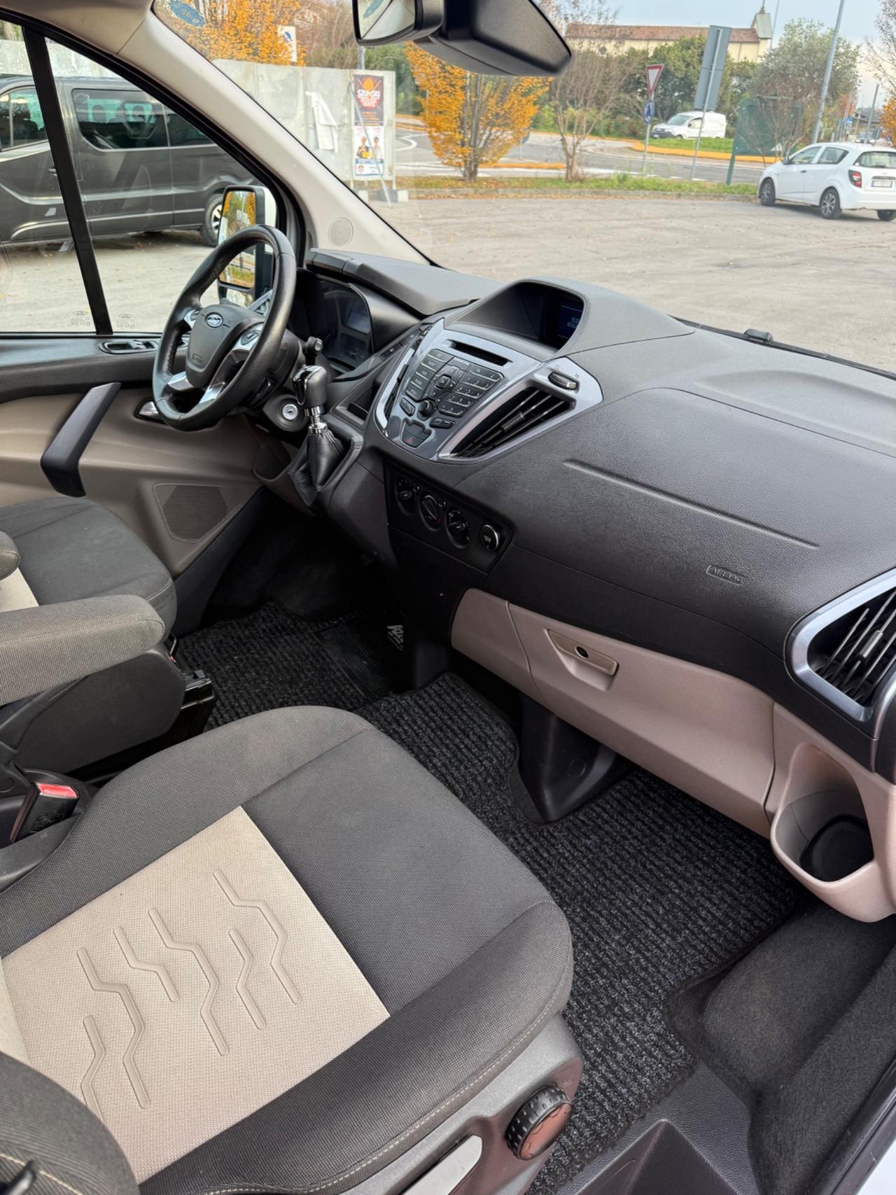 Ford Tourneo Custom 300 2.2 TDCi 155CV PL Trend