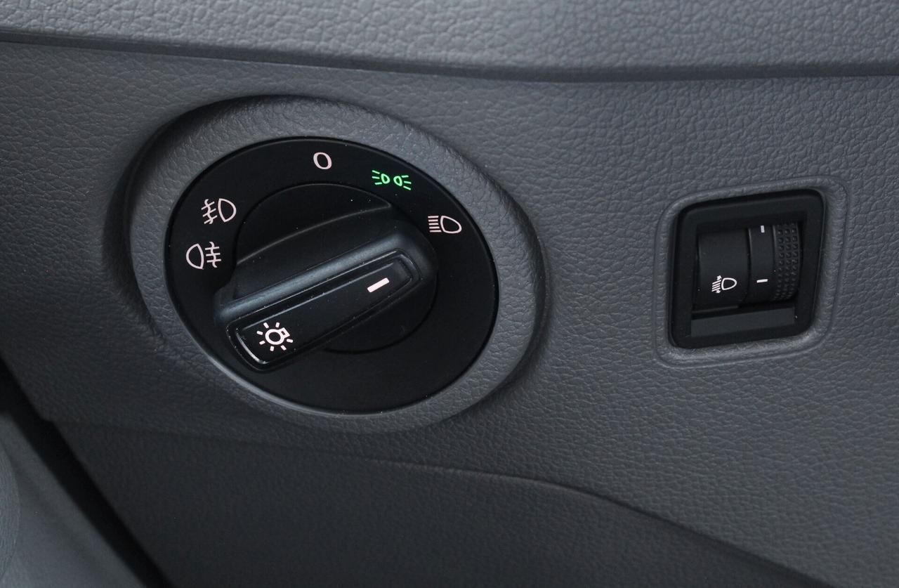 Volkswagen Crafter 30 2.0 TDI 140CV L3H2 Business***BLACK WEEK -5% di sconto***