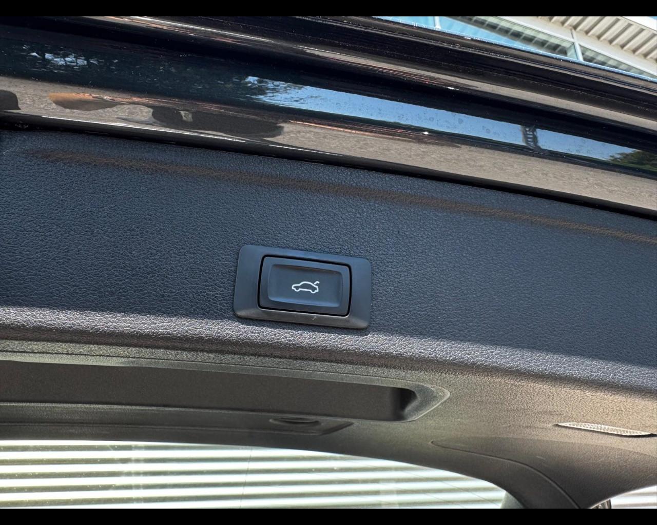 AUDI A4 AVANT 40 TDI S-TRONIC SPORT