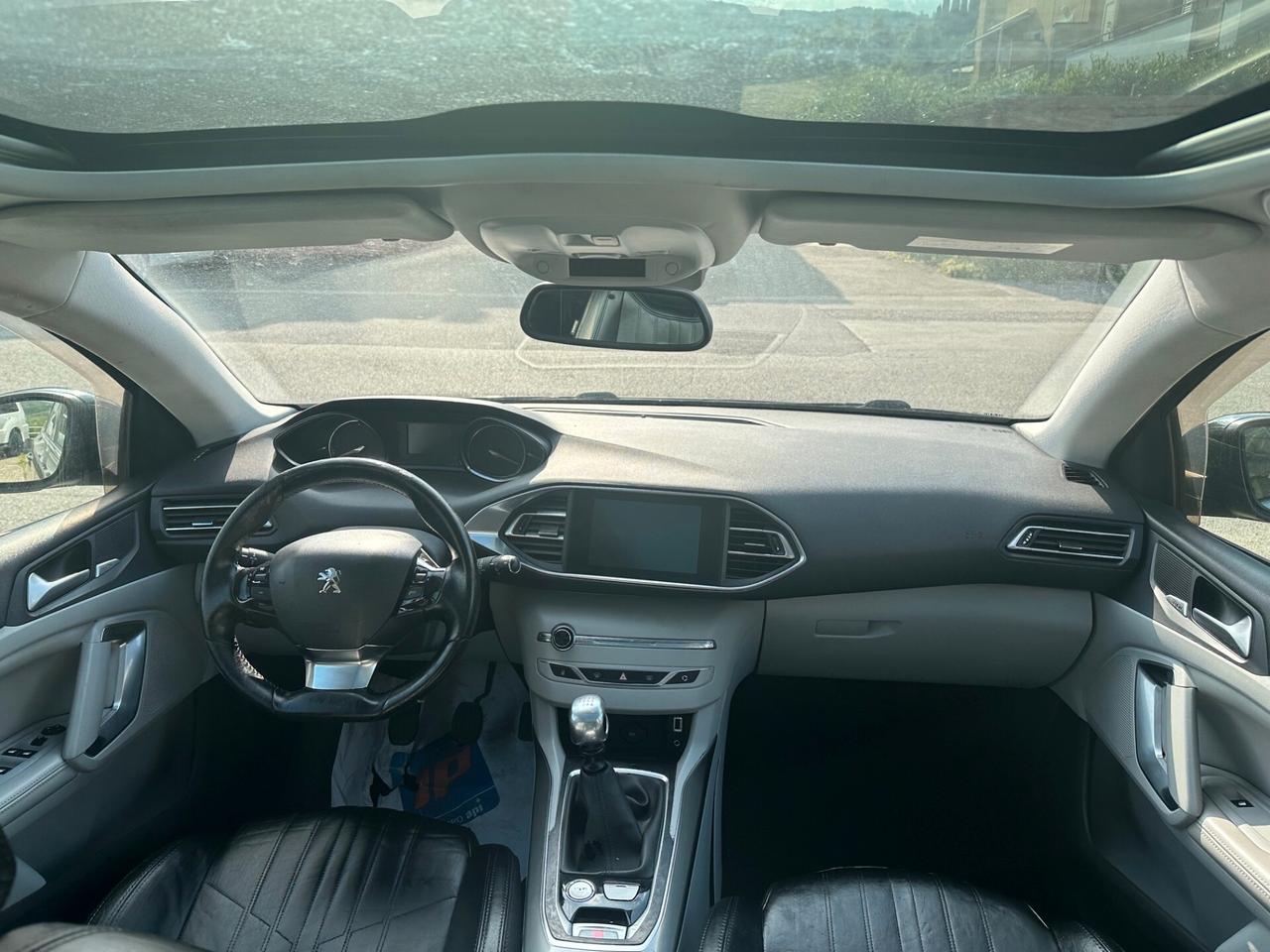 Peugeot 308 BlueHDi 150 S&S SW Allure