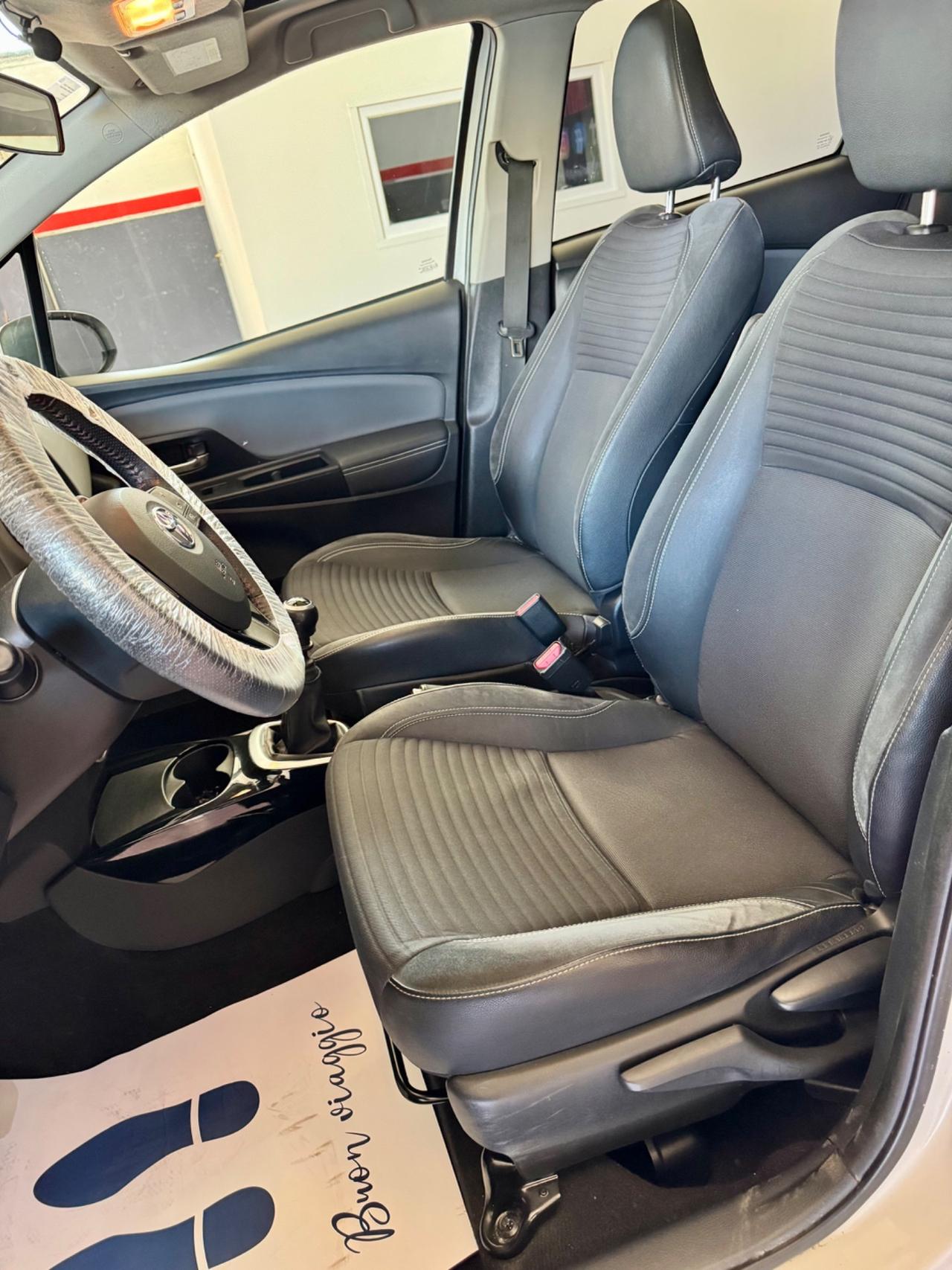 Toyota Yaris 1.3 5 porte Lounge