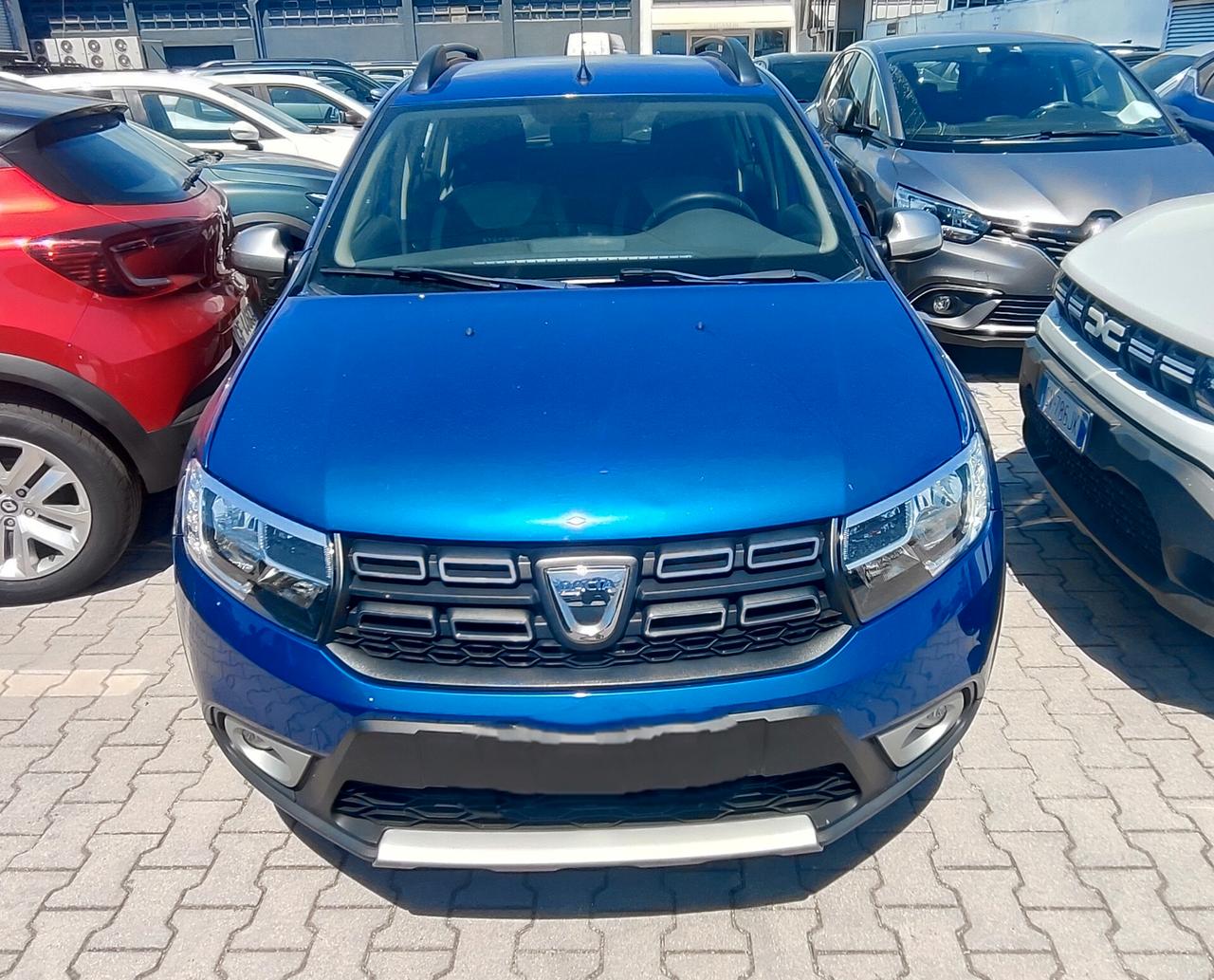 Dacia Sandero Stepway 1.0 BENZINA E GPL DI SERIE