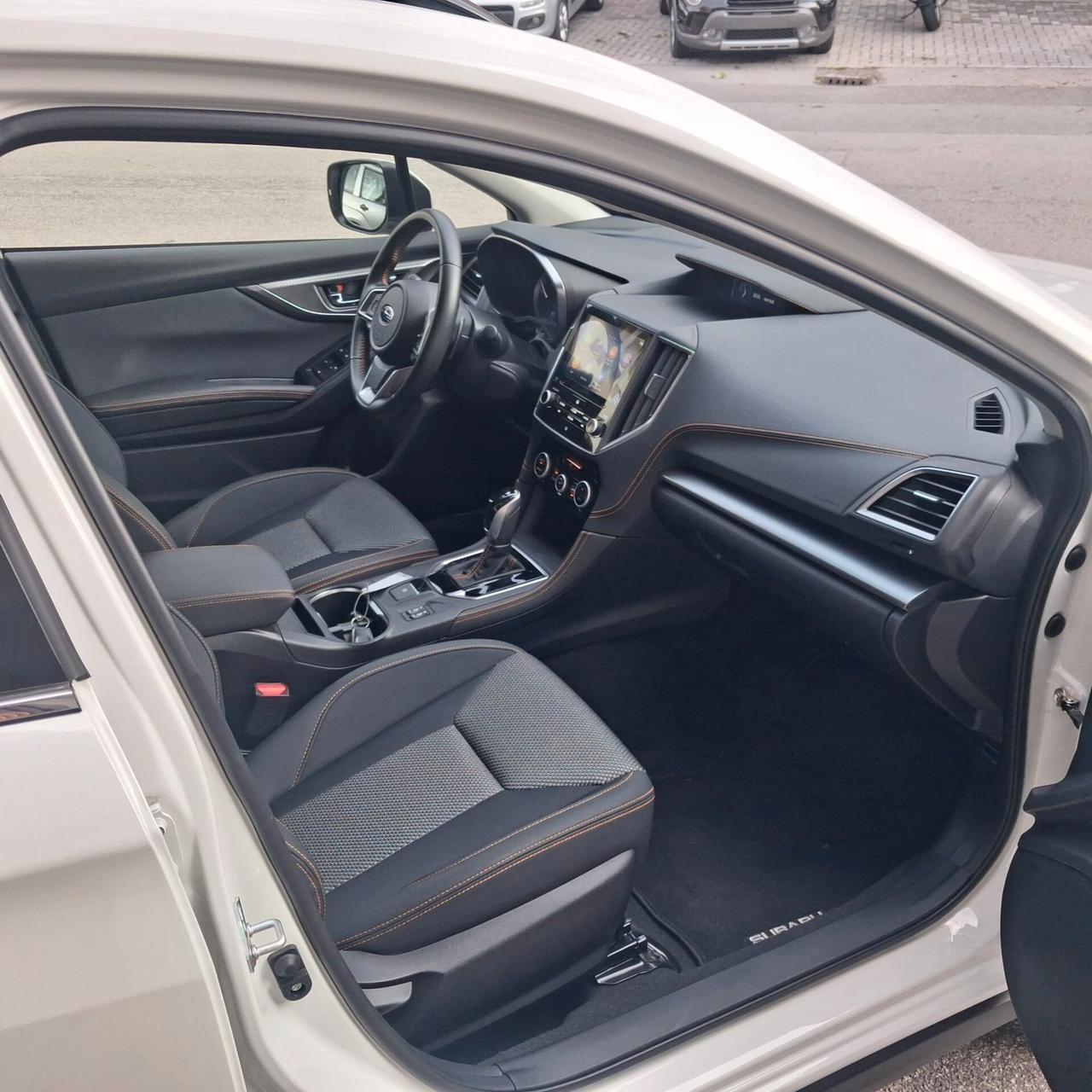 Subaru XV 2.0 STYLE E-BOXER