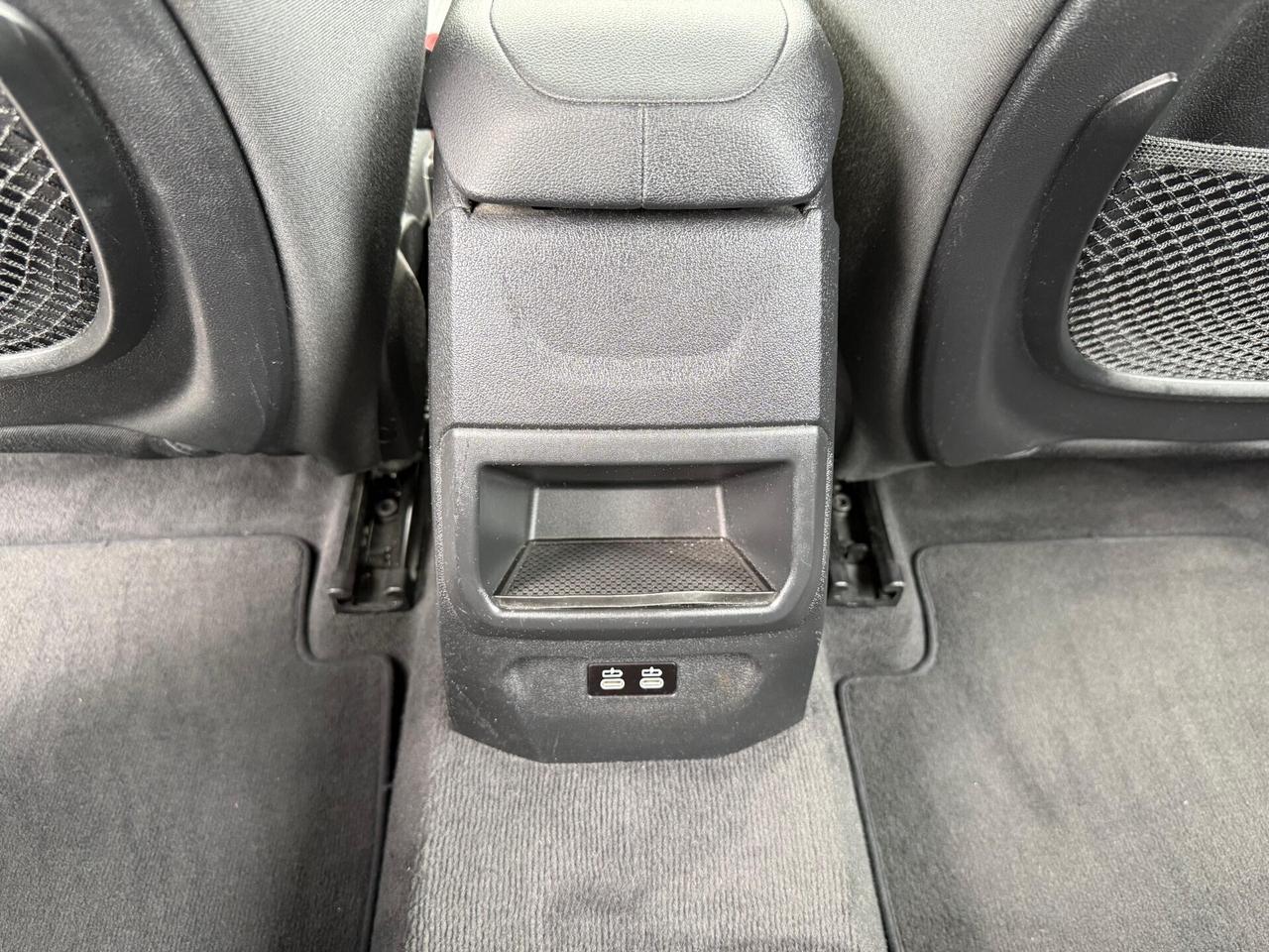 Bmw 118d 5p. Business Advantage Auto.