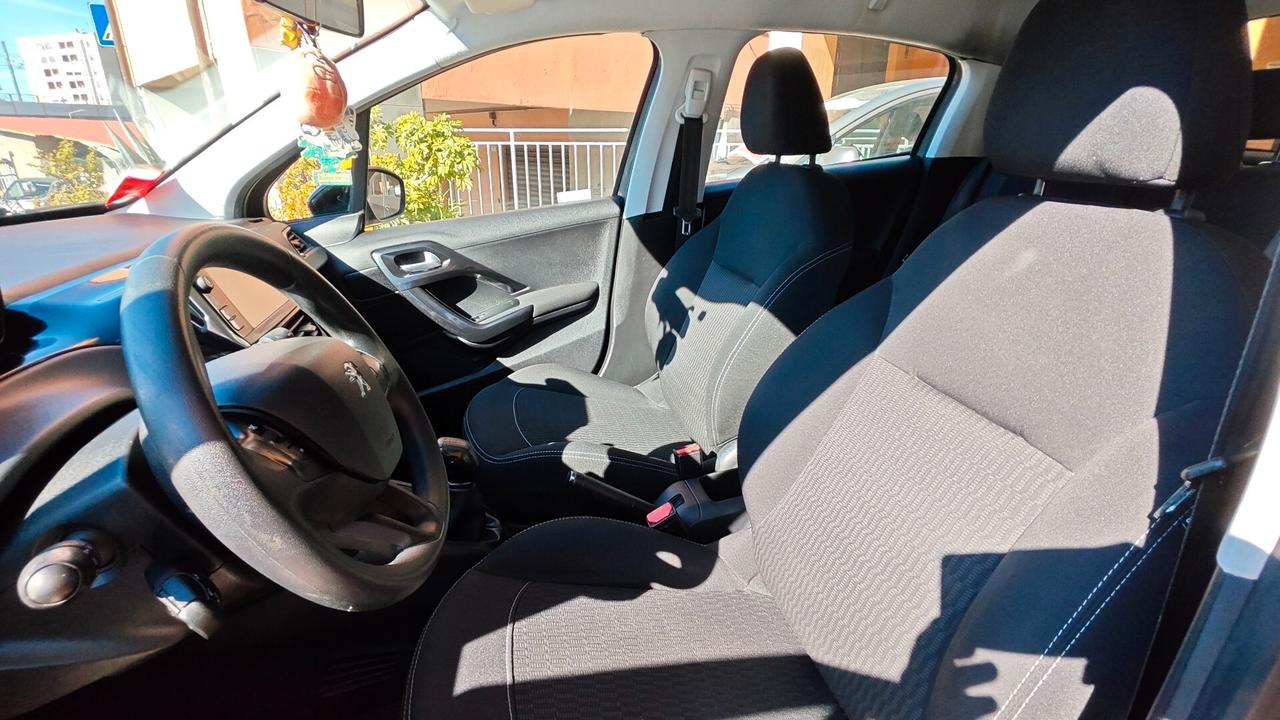 Peugeot 208 PureTech 82 5 porte Active