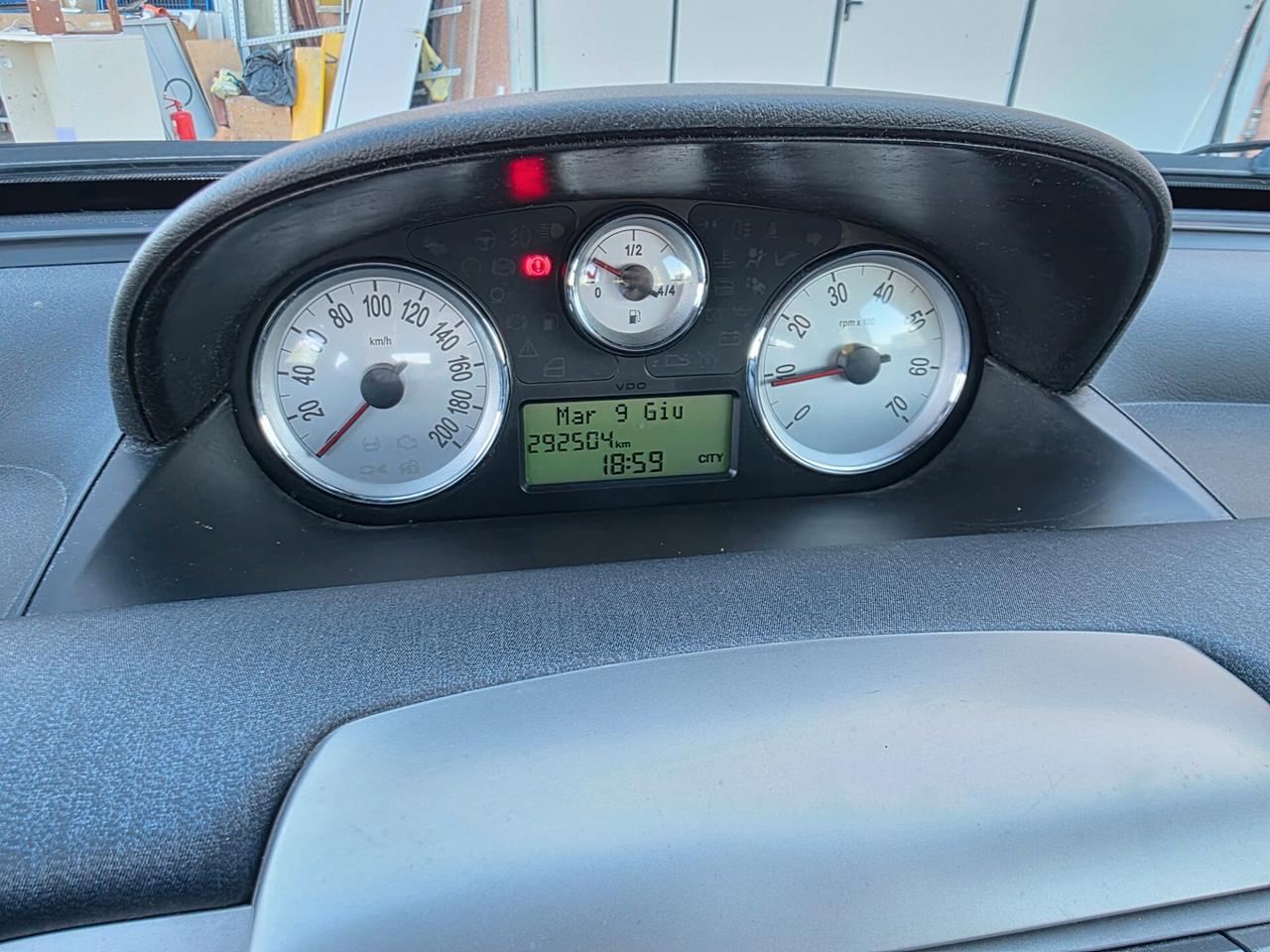 Lancia Ypsilon 1.3 MJT 75 CV Oro