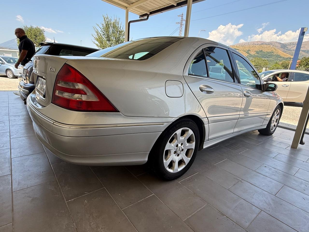 Mercedes-benz C 220 CDI tagliandi e distribuzione Mercedes