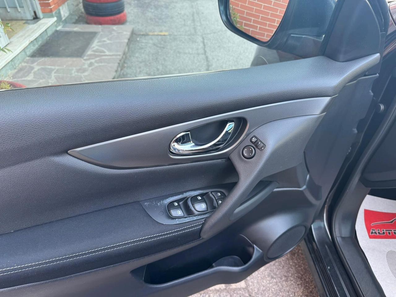 Nissan Qashqai 1.2 DIG-T 116CV N-Connecta