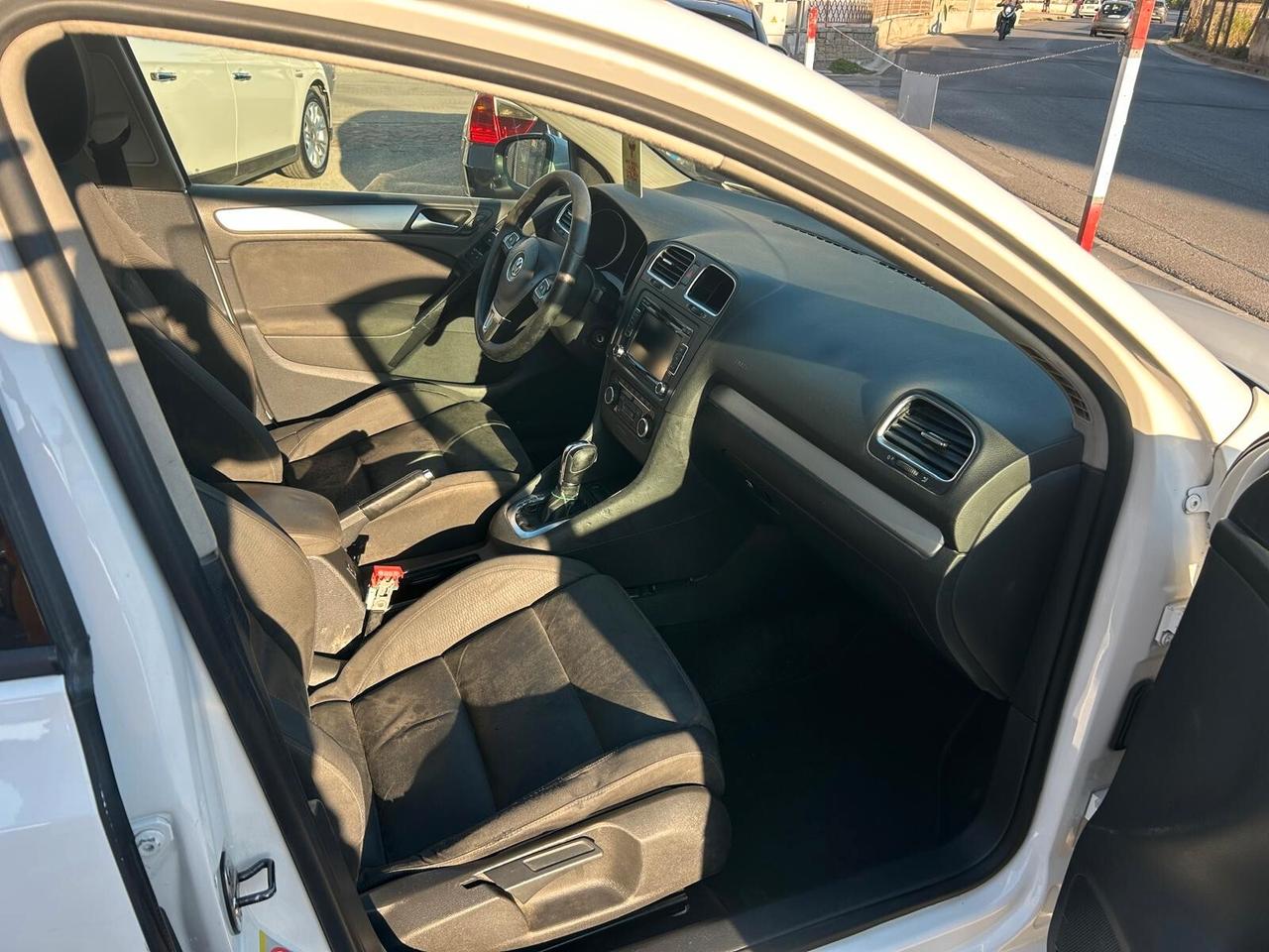 Volkswagen Golf DSG 2.0cc diesel (PRIVATO)-2011