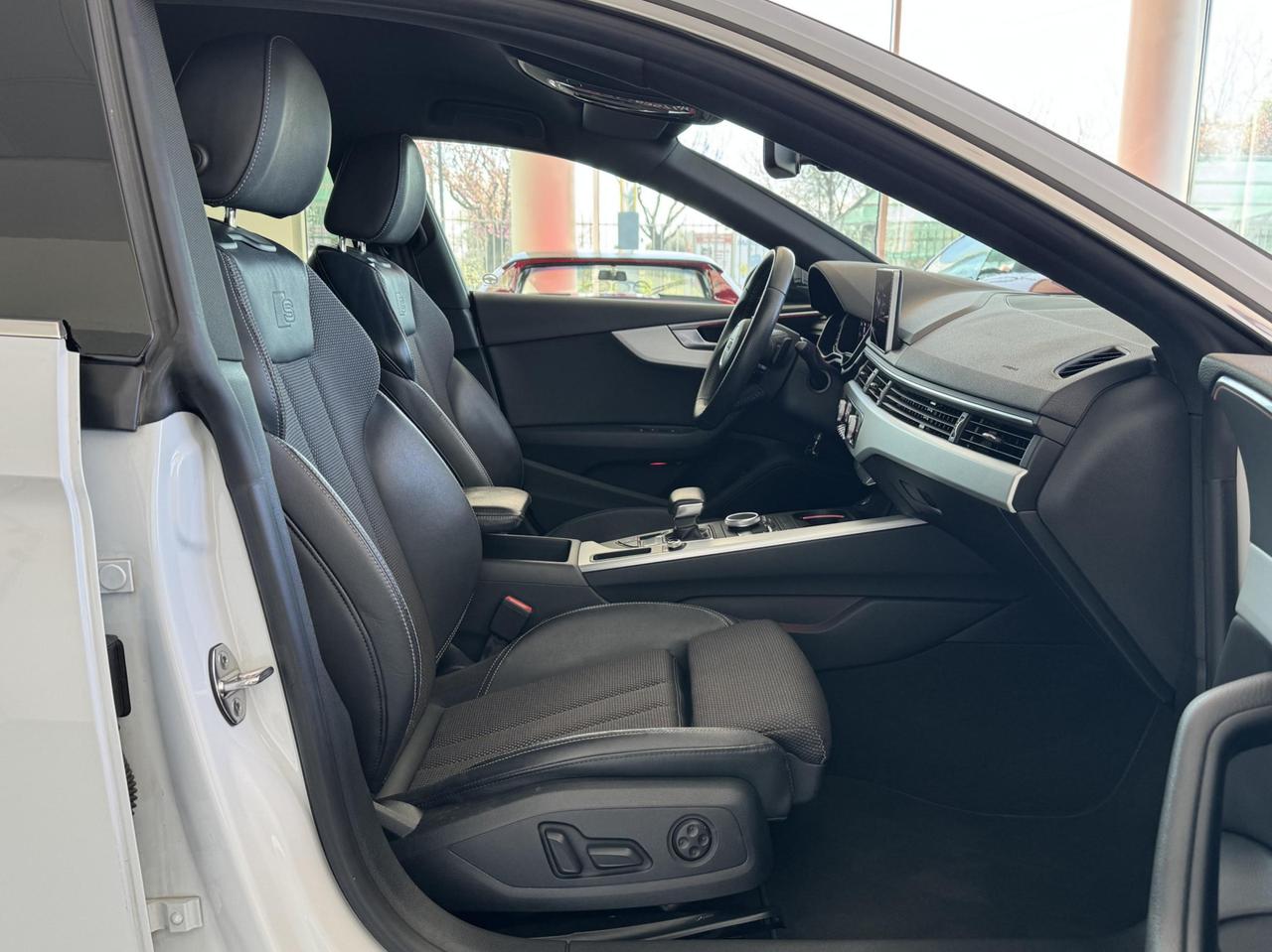 Audi A5 Sportback 40 2.0 tfsi mhev Sport Design 190cv s-tronic S-Line SLINE