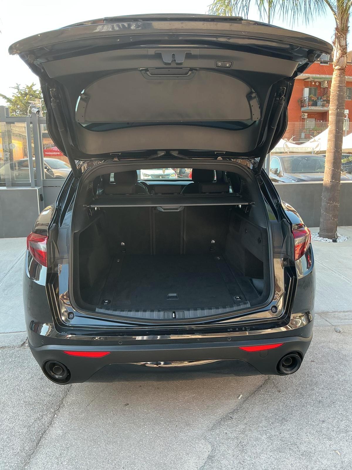 Alfa Romeo Stelvio 2.2 Turbodiesel 160 CV AT8 RWD Super Business
