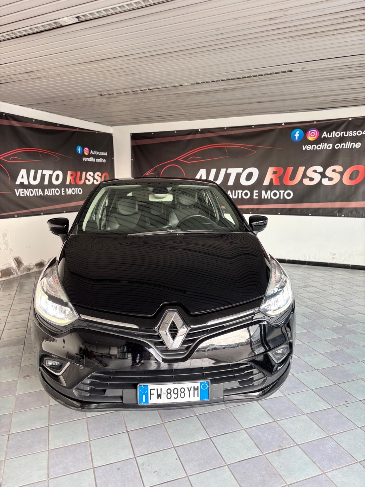 Renault Clio TCe 12V 90 CV 5 porte Moschino Intens