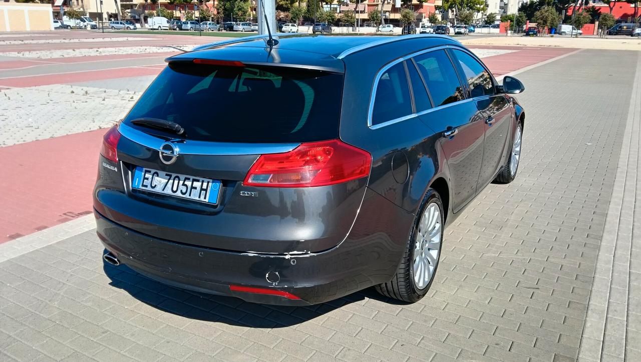 OPEL INSIGNIA AUTOMATICA -2010